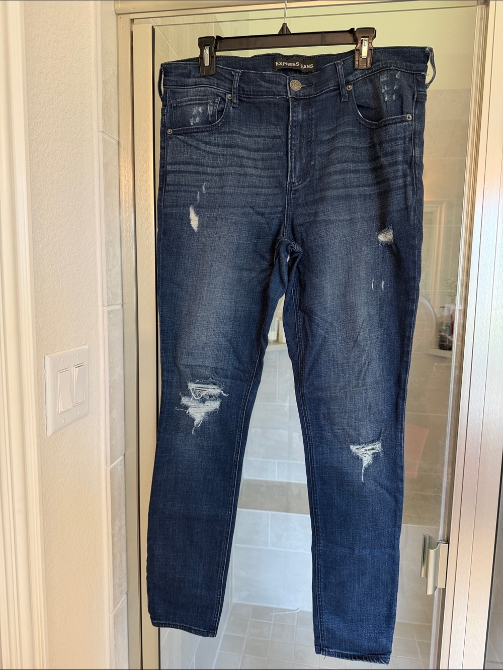 Express Dark Blue Distressed High Rise Legging size 14 Long. Like new